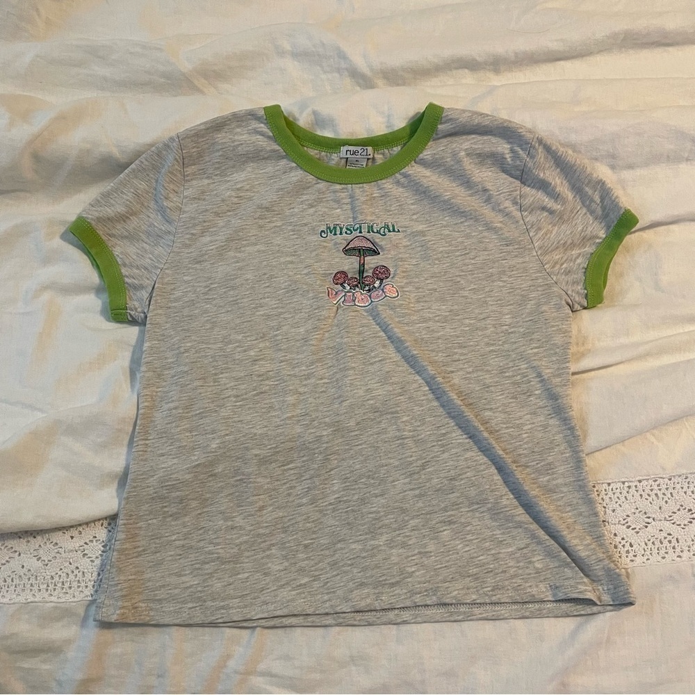 Rue21 XL Embroidered Mystical vibes Ring Sleeve Tee T-Shirt Mushroom gray Y2K